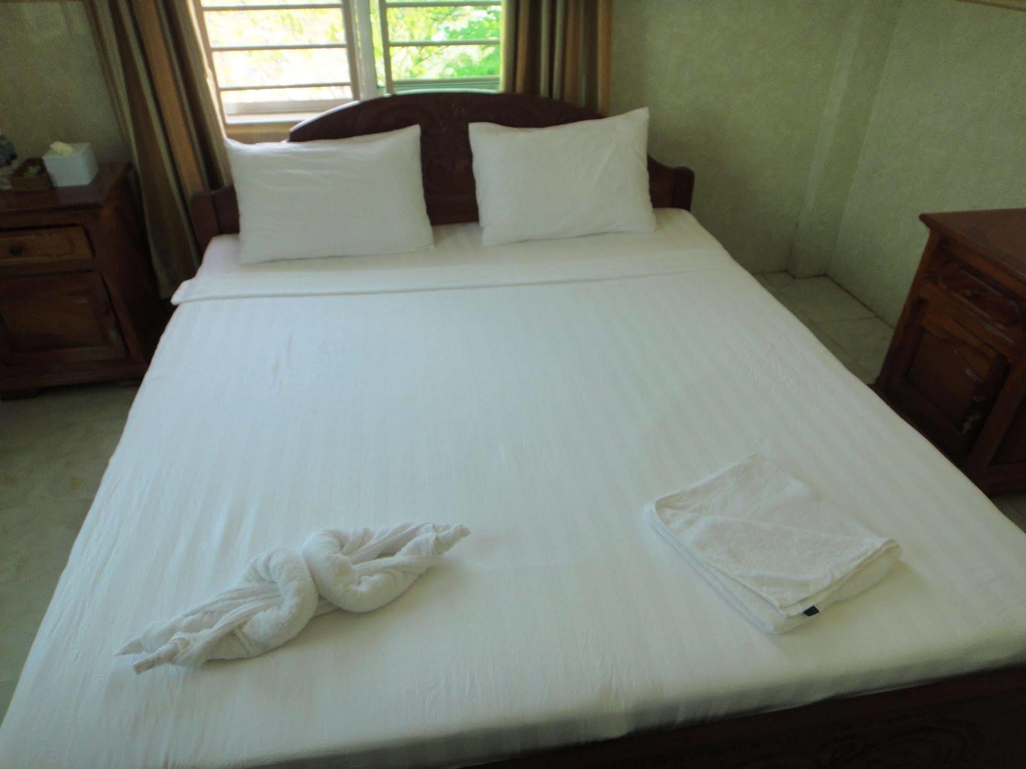 Borey Vatanac Guesthouse Kampot Eksteriør bilde