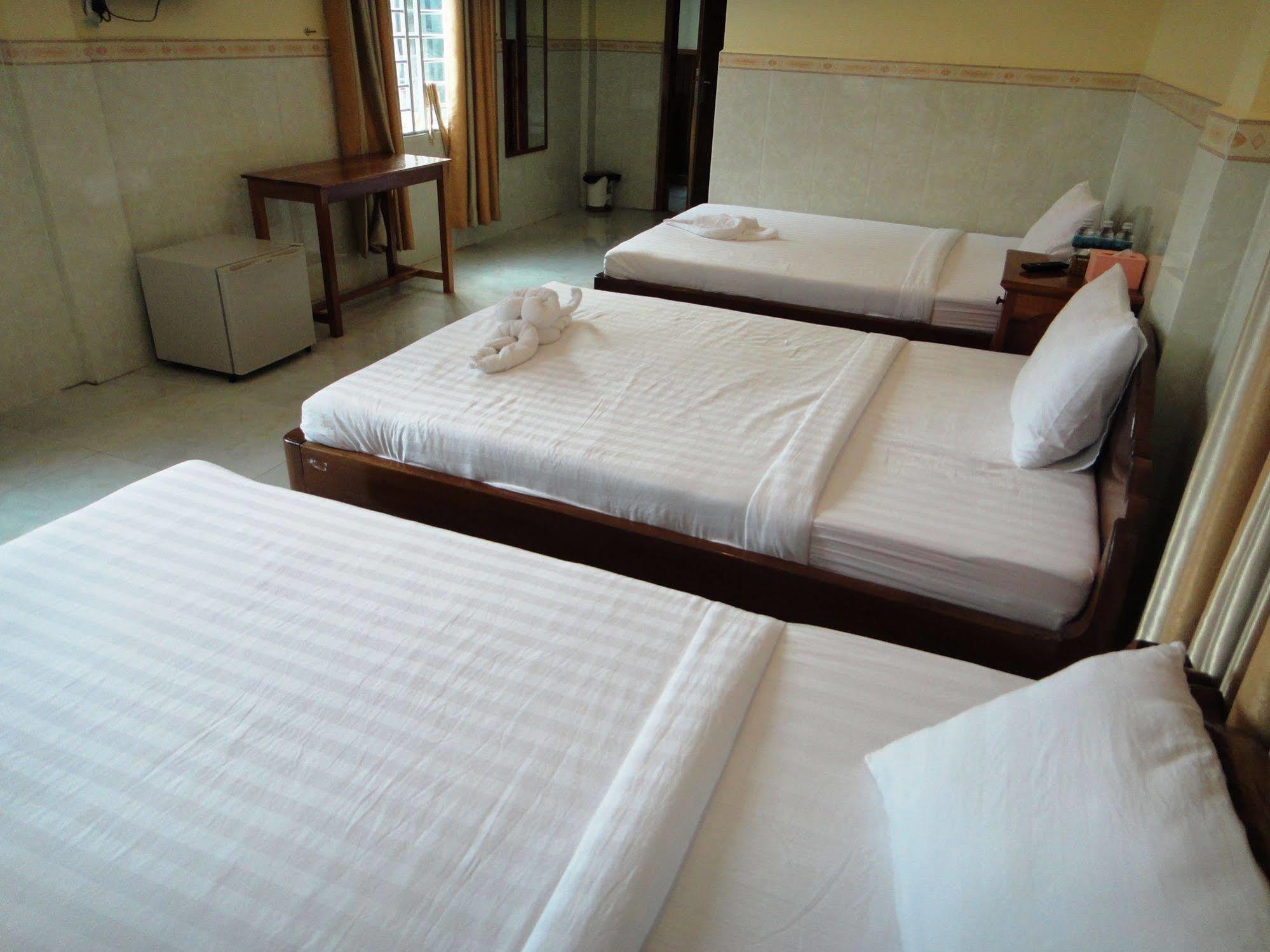 Borey Vatanac Guesthouse Kampot Eksteriør bilde